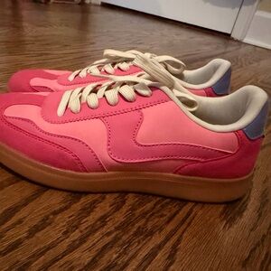 La Sheelah Pink Retro Sneakers Size 8.5